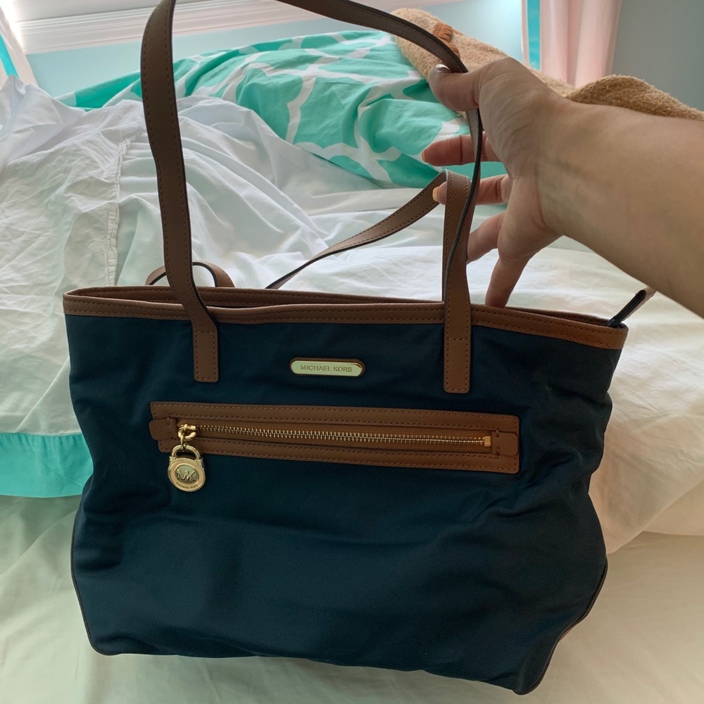 Michael Kors Navy Blue and Brown Bag